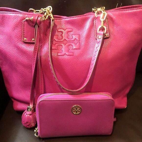 TORY BURCH Fuchsia Leather Shoulder Bag Embroidered Straps Tassel Accent - Picture 17 of 17